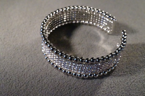 Vintage Silver Tone Cuff Bangle bracelet Multi Ro… - image 5