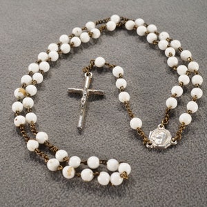 Vintage Art Deco Style Yellow Gold Tone White Glass Beads Rosary Beads Tassel Dangle Necklace Jewelry    K#79