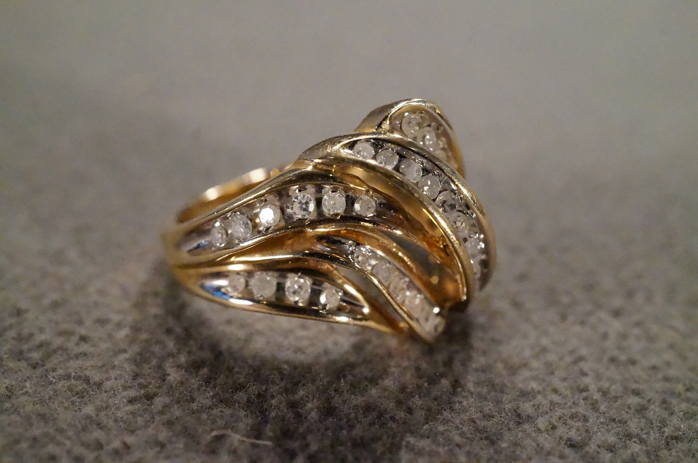 Vintage 10 K Yellow Gold Wedding Engagement Band Ring 38