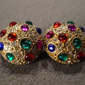 Vintage Art Deco Style Yellow Gold Tone Rhinestone Glass Stone Domed Stud Style Pierced Earrings Jewelry    K#61