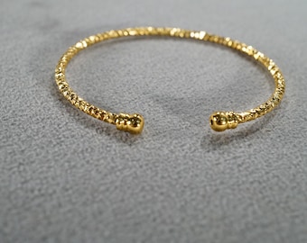 Vintage Bangle Cuff Bracelet Yellow Gold Tone Fancy Etched Raised Relief Scrolled Eternity Style Stacker Design Classic Victorian Style
