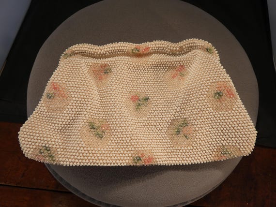 Antique Vintage USA Petit Bead Round Stones Ornate Design Purse Handbag Hand Clutch Snap Closure Elegant Style Fashion Accessory Mirror View 2
