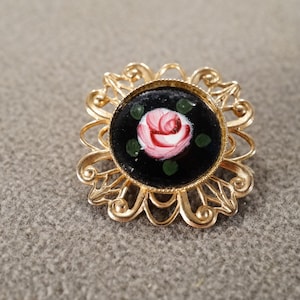 Vintage Art Deco Style Enameled Scrolled Round Pin Brooch Jewelry  K#55