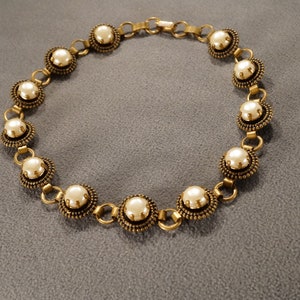 Vintage Art Deco Style Yellow Gold Tone Faux Pearl Scrolled Round Choker Style Necklace Jewelry    K#30