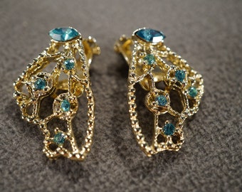 Vintage Art Deco Style Yellow Gold Tone Aqua Blue Glass Stone Rhinestone Stud Style Pierced Earrings Jewelry    K#14