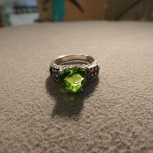Vintage Wedding Band Stacker Design Ring Sterling Silver Round Square Heart Prong Set Peridot Marcasite Cluster Multi stone Setting Size 6.5