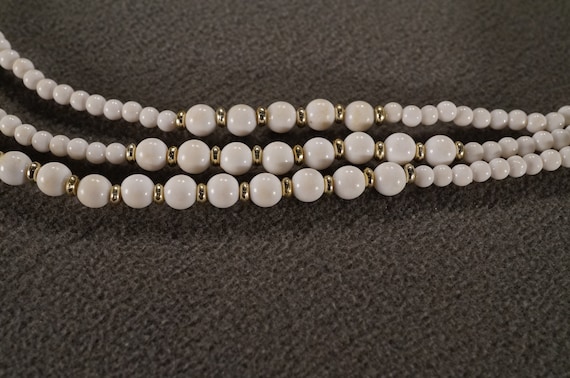 vintage white lucite beaded necklace with three s… - image 2