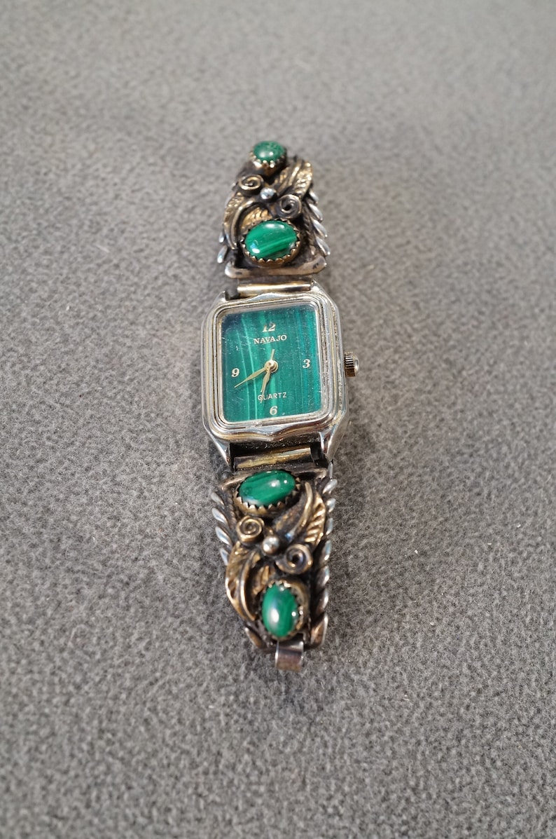 Vintage Wrist Quartz Movement Watch Sterling Silver 5 Oval Rectangle Malachite Etched Scrolled Raised Relief Southwestern Style Artist #1308 bild 1