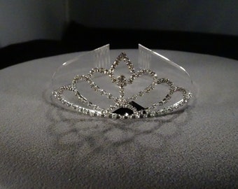 Vintage Wedding Bridal Tiara Luxury Bridal Crown Prom Crown Multi Round Prong Set Glass Rhinestone Combs Beauty Hair Accessory Hair Wreath