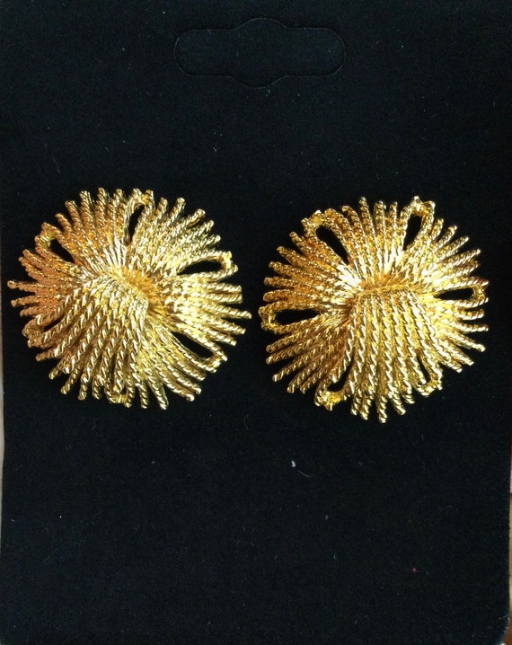 MONET -  Vintage Stud Earrings