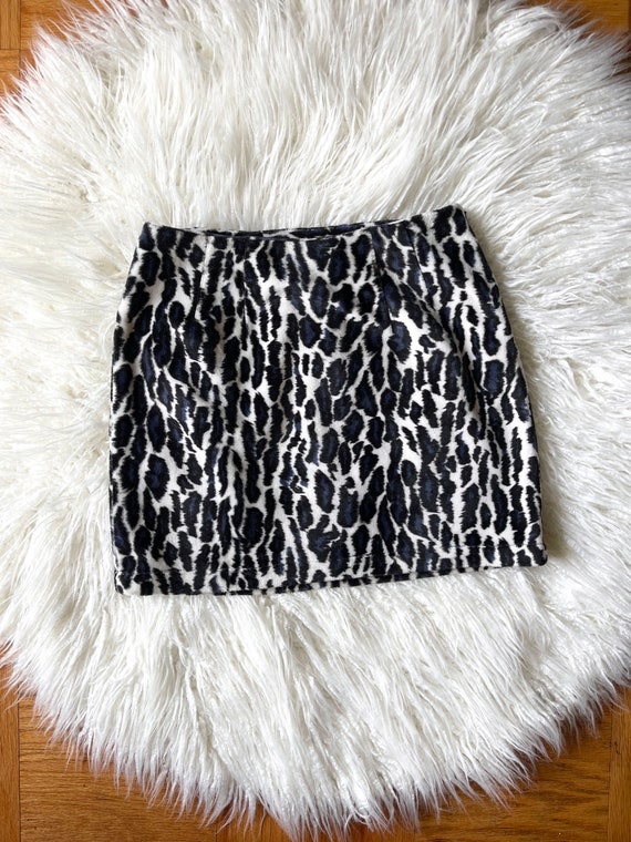 vintage 90’s furry indigo black white cheetah ani… - image 1