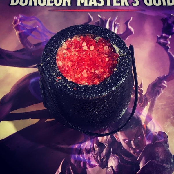 Witch’s brew bathbomb with DnD dice or mini