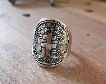 Chevaliere Croix de lorraine 1franc 1942 (2,5cm de hauteur) ou 50cts 1942 (2cm de hauteur)