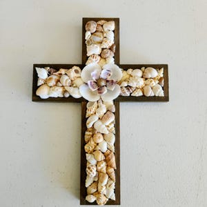 Seashell Cross Wall Hanging, Coastal Christian Decor