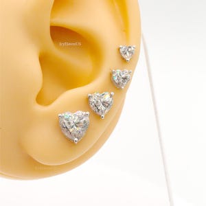 Moissanite Herz Ohrringe Bolzen Schraube zurück für Frauen, 18k Weißgold vergoldet Massiv 925 Sterling Silber, Geschenk Schmuck