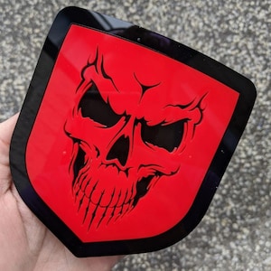 Skull Tailgate Badge - Für 2009-2018 Dodge® Ram® Tailgate - 1500, 2500, 3500 Trucks
