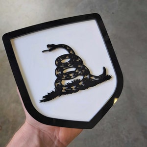 Don&#39;t Tread on Me Snake Badge - Fits 2009-2018 Dodge® Ram® - 1500, 2500, 3500 - Gloss Black on White