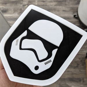 Badge Stormtrooper - Pour hayon Dodge® Ram® 2009-2018 - 1500, 2500, 3500