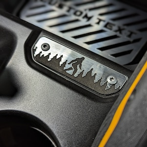 Yeti Console Badge - Fits 2021 + Bronco