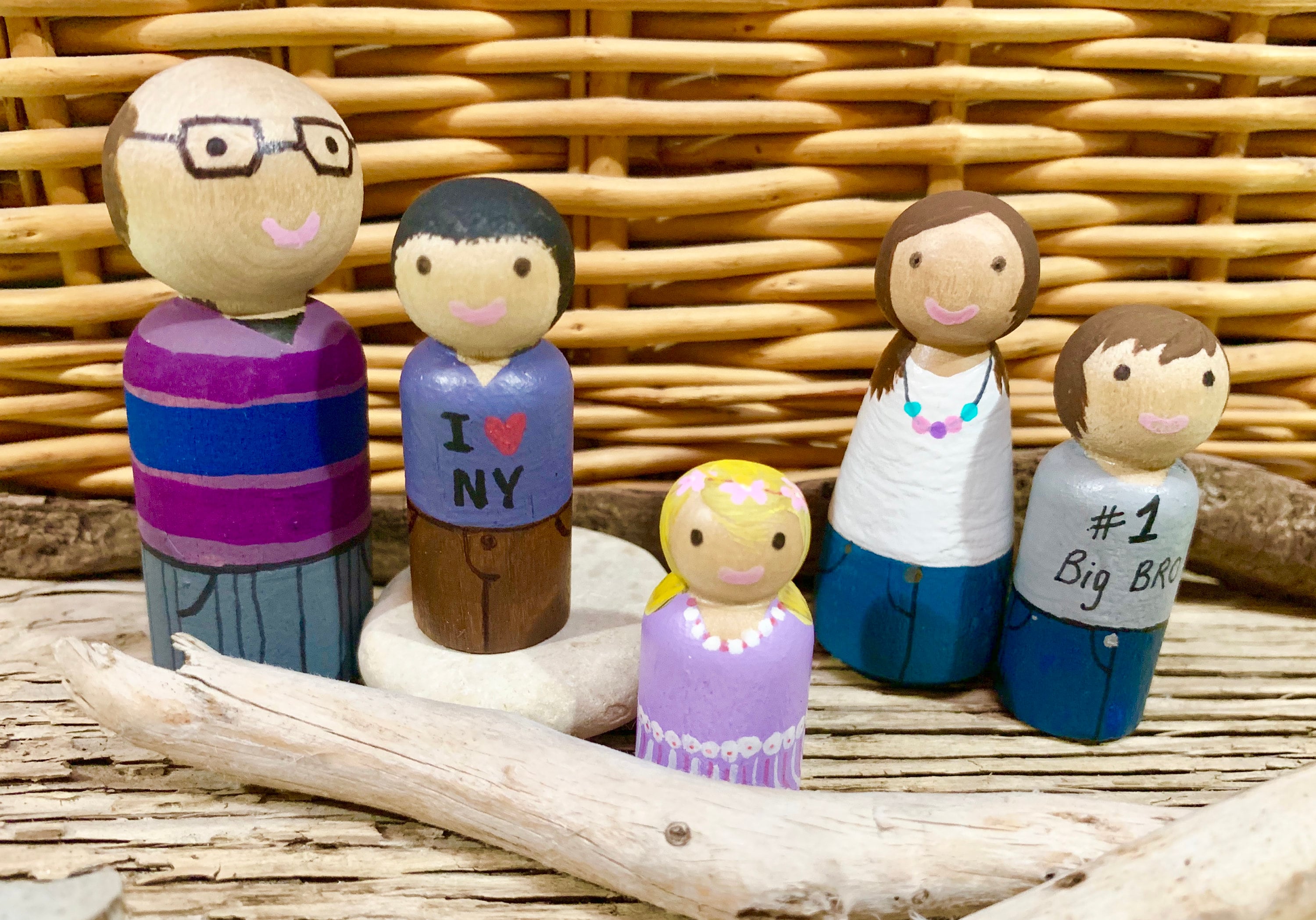 Aangepaste familie van hout Peg Dolls - Etsy België, image size:3000x2099