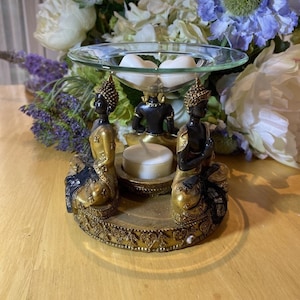 Quemador de cera de Buda tailandés y quemador de aceite esencial (dorado/marrón) con recipiente de vidrio, vela de té GRATIS y DOS ceras de corazón GRATIS.
