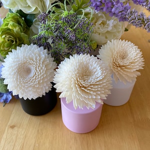 Flower Reed Diffuser: Highly Scented, Matt Glass Bottle (100ml)