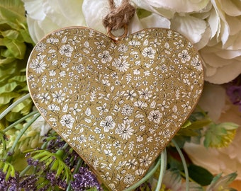 Beautiful Pale Green Metal Flower Hanging Heart Decoration - 8 cm