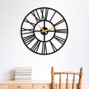 Reloj de pared de metal con números romanos, elegante reloj de pared con letras romanas, reloj de metal para decoración de sala de estar, tamaño grande disponible, regalo para casa nueva.