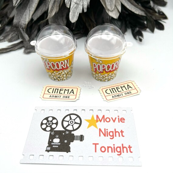 EXCLUSIVE Original Movie Night & Popcorn Elf Scene