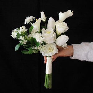 love Wedding Bouquet white Romantic bridal bouquet Bridesmaid bouquets Bridal Bridesmaid Bouquet Botanic Wedding Rainforest Wedding fr035-4