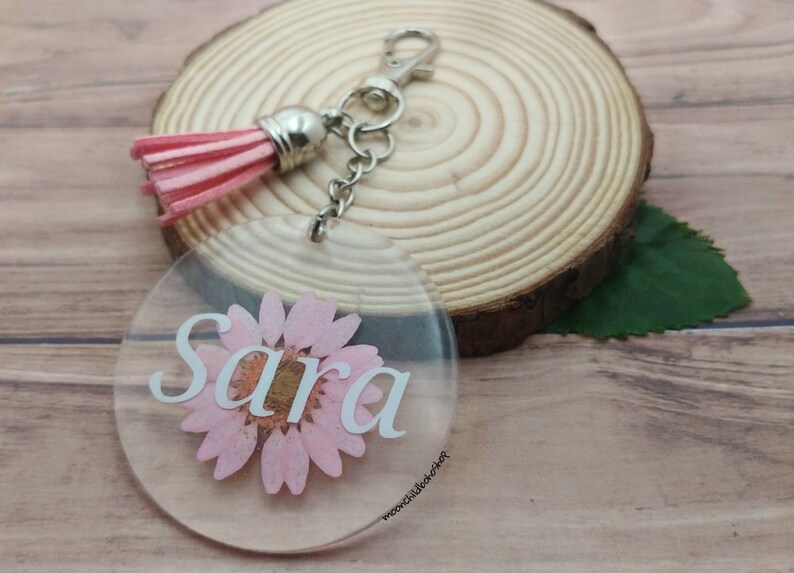 Real Pressed Flower KeychainsPersonalized GiftsDaisyBaby/'s BreathHandmadeResin CraftMomMother/'s DayGift for HerFree Shipping