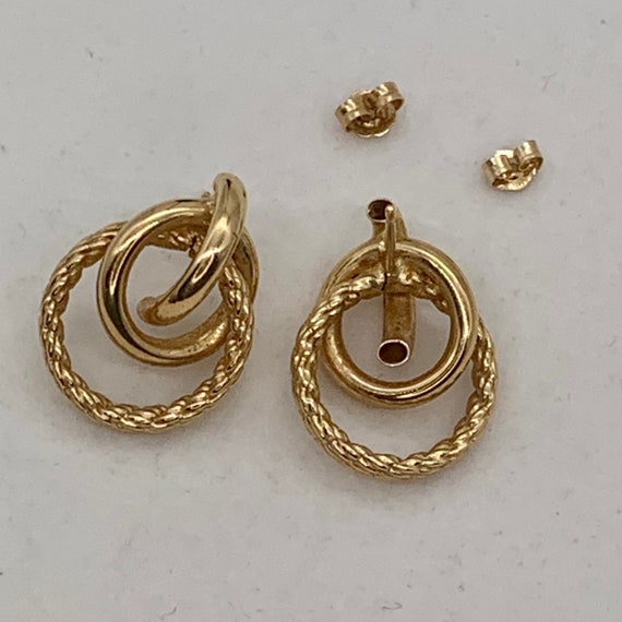 14K Yellow Gold Interlocking Ring Drop Earrings - image 3
