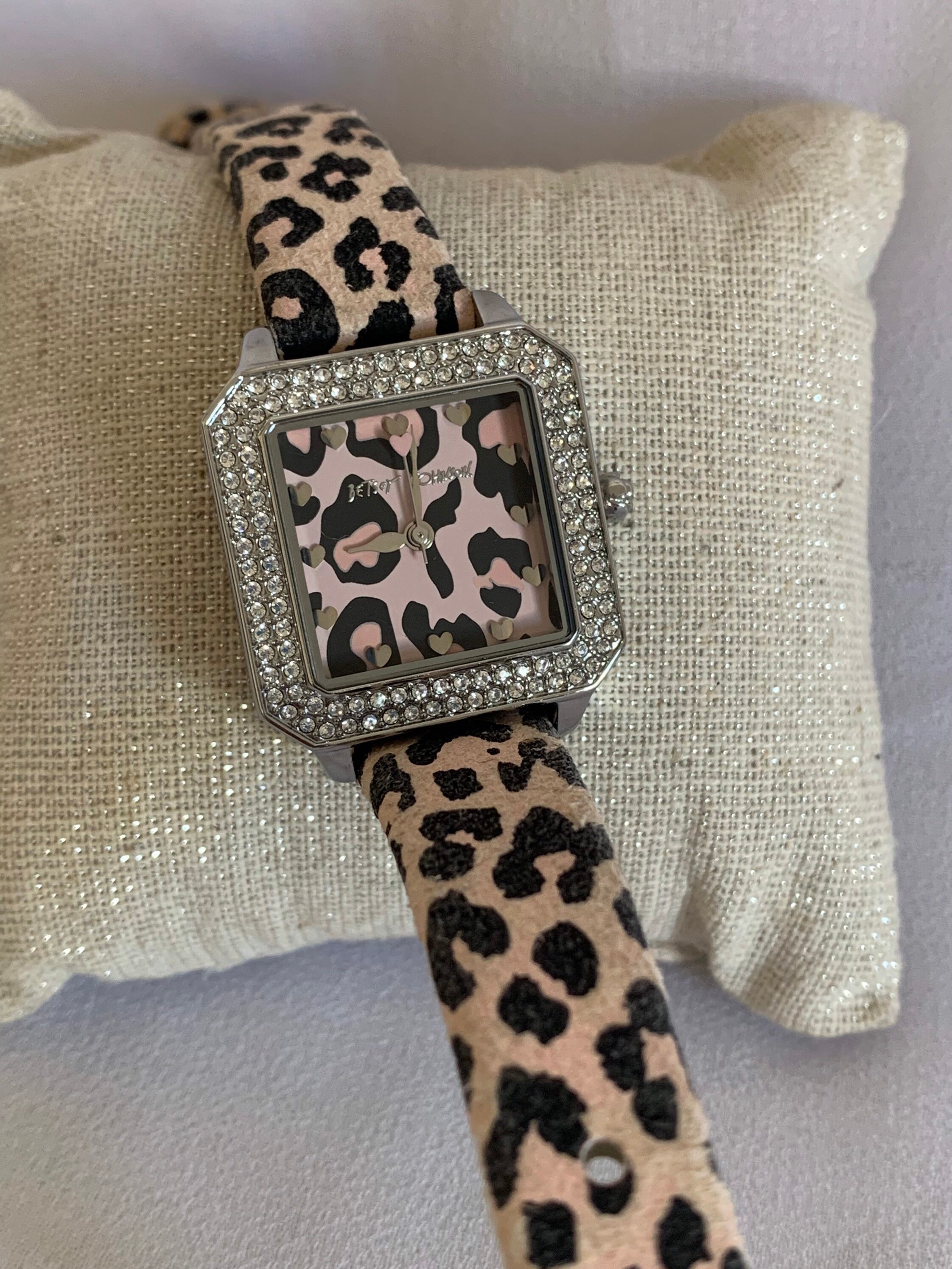 Betsey Johnson ベッツィージョンソン パンダフェイス腕時計 レザー Vintage Betsey Johnson Pink Cheetah Wristwatch - Etsy
