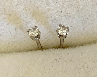 14K White Gold Diamond Micro Stud Earrings