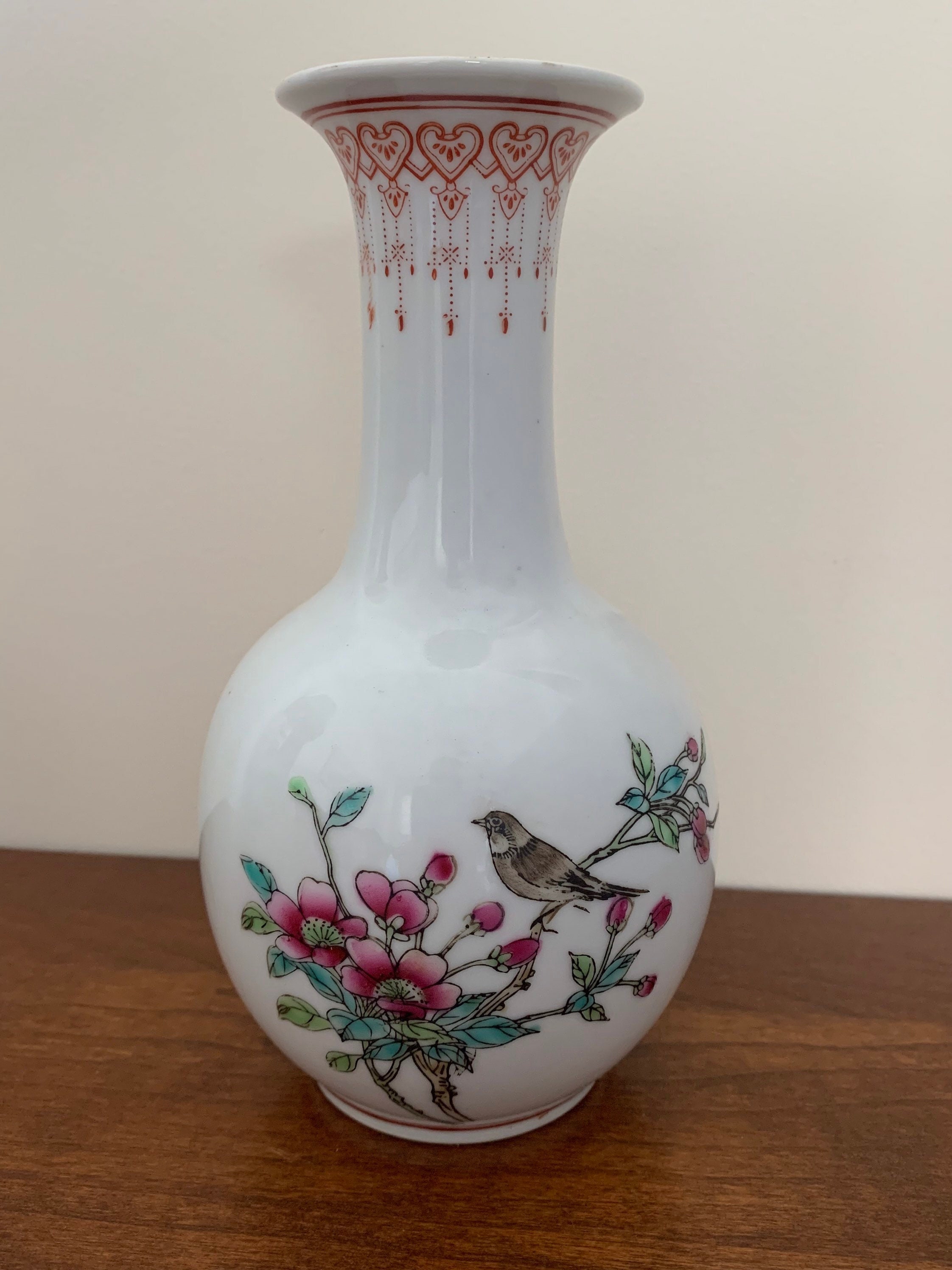 en 鳥船 雀 Chinese Flower and Bird Vase, 20th Century, Zhongguo Jingdezhen