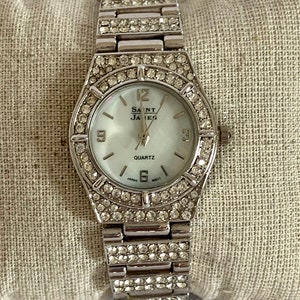 Two-Tone Saint James Watch with Mother of Pearl Dial Two-tone Saint James Watch With Mother of Pearl Dial - Etsy main image 4