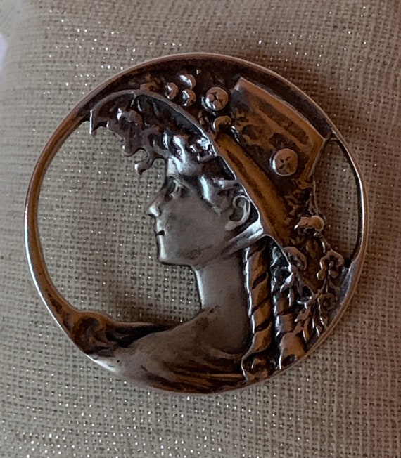 Sterling Silver Lady in Hat Brooch - image 2