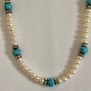 The Danbury Mint Freshwater Pearl Necklace with Crystal Rondel Accents