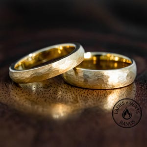 Guldhamrad volfram vigselring för honom och henne, 4 mm/6 mm | Guldförlovningsring för honom och henne antika parringar i vintagestil