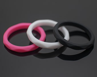 Ensemble alliance en silicone pour femmes, lot de 3 bagues en silicone, blanc fuchsia et noir