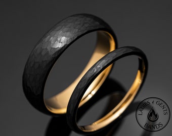 Schwarzes, gehämmertes Obsidian-Gold-Wolfram-Ehering-Set für Sie und Ihn, 2 mm/6 mm-Bänder