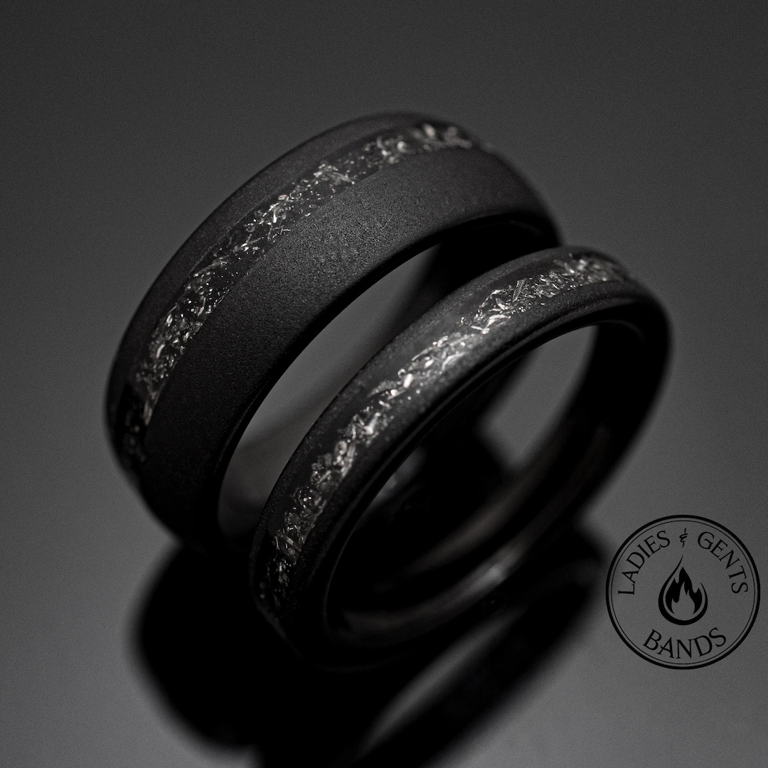 ★SENTIMENTS★ NO.307 [BLACK] HEART METEOR RING 5.5MM Tungsten Carbide Ring - Meteorite Inlay with Eternity