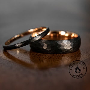 Hammered Black Tungsten Wedding Ring Set with Rose Gold Inlay