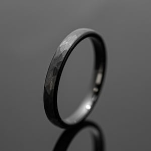 3mm ブラック ハンマー加工 タングステン 結婚指輪 | 彼または彼女