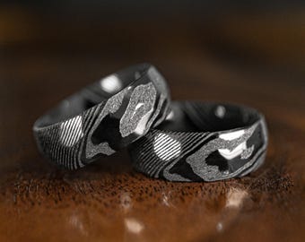 Black Damascus Steel Hammered Ring | Unique Mens Wedding Band Black Steel 8mm Ring