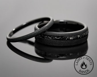 Juego de anillos de boda de tungsteno de meteorito arenado gris negro de 2 mm/6 mm para él y para ella