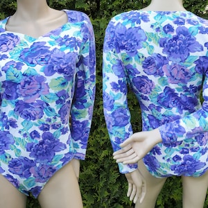 Body vintage brilhante, corpo floral com mangas compridas
