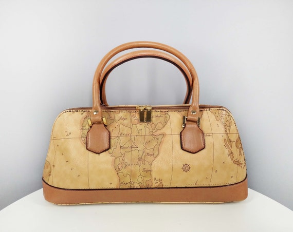Vintage bag in world map print
