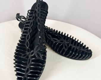 Vintage black jelly shoes with peep toe, women's sling back jellies with cutouts, 90s flat shoes size GB 6 / EUR 39 / US 8