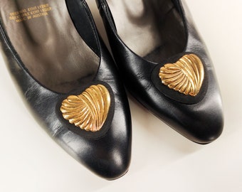 Leather vintage pumps with hearts, black pointy women's shoes